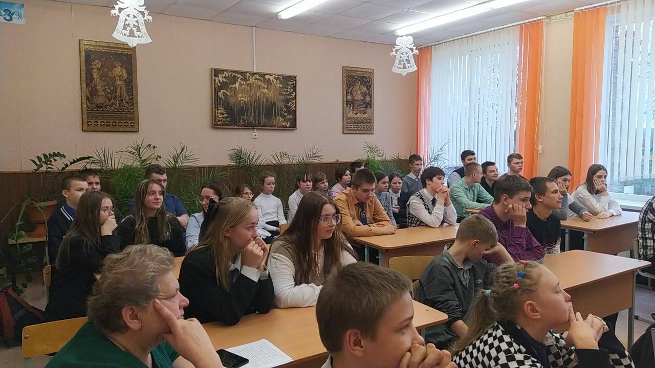 Встреча учащихся Кабаковской СШ с  настоятеля Свято-Симеоновской церкви аг. Малеч