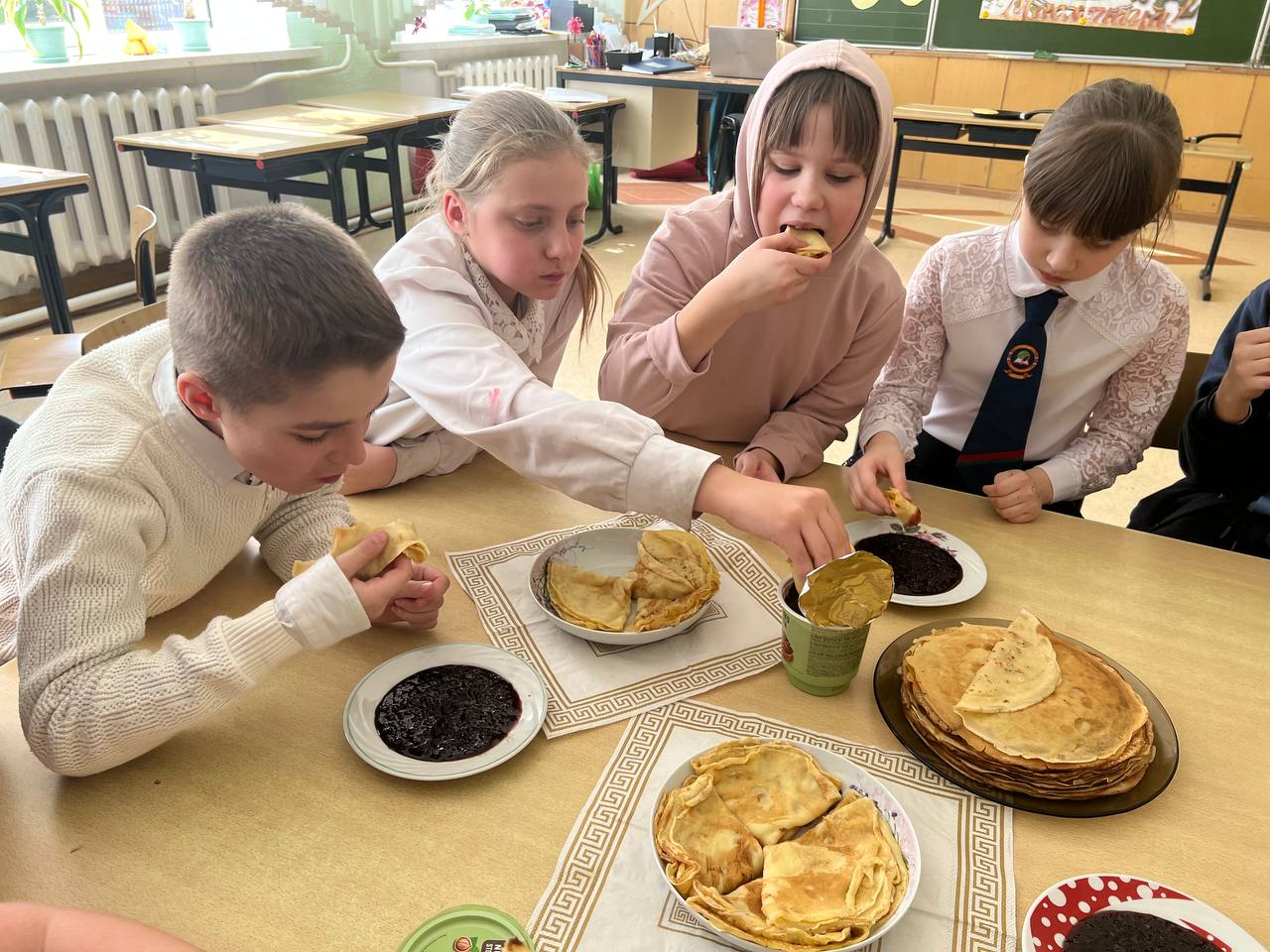 масленица в Кабаковской СШ