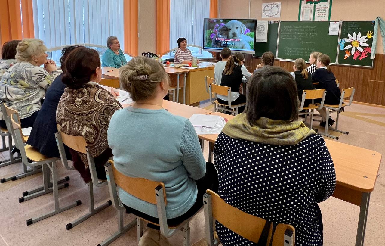 МО классных руководителей в Кабаковской СШ