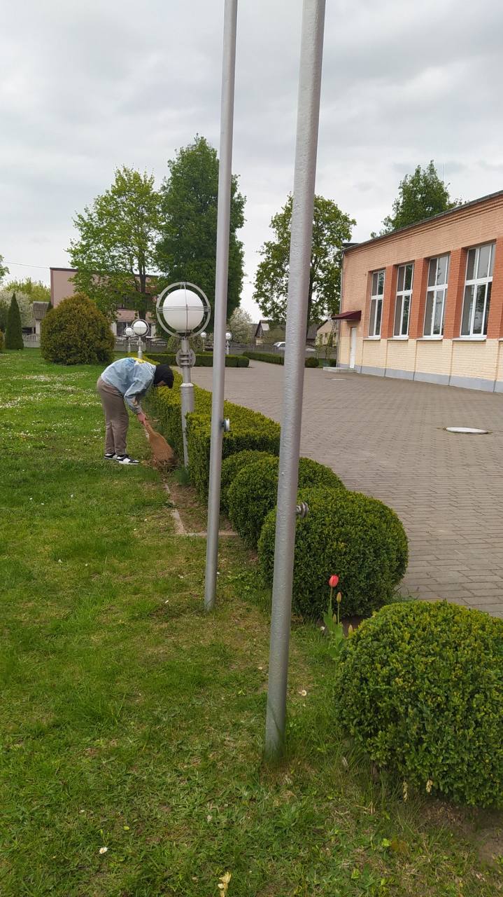 субботник в Кабаковской СШ