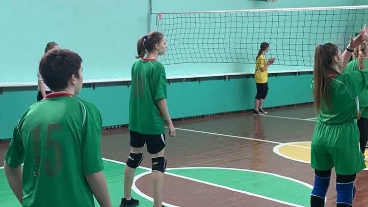 Зональные соревнования среди девушек по волейболу